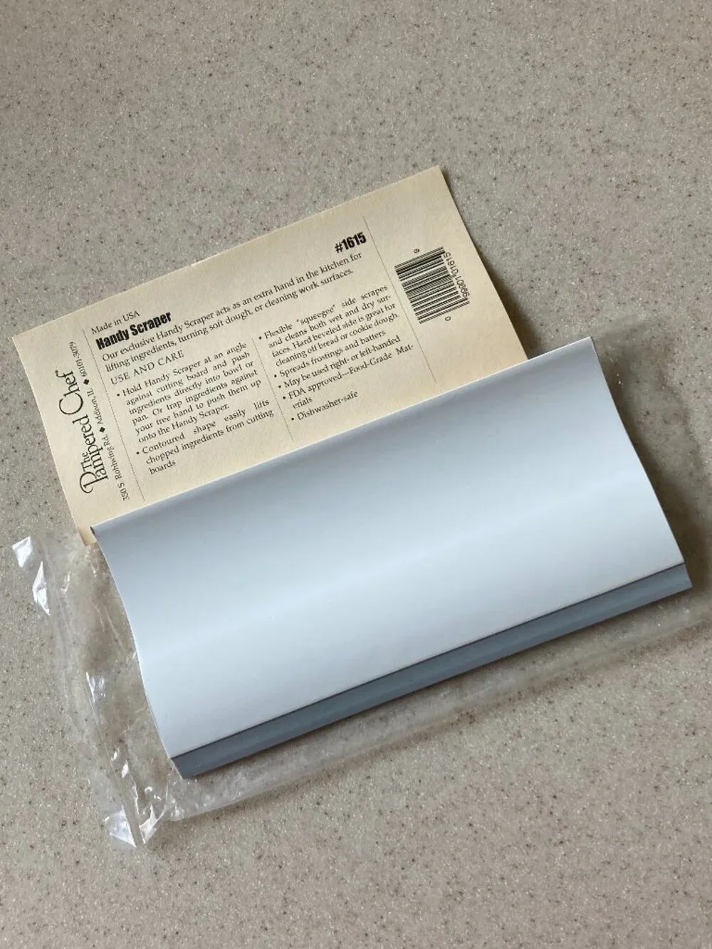 NIP The Pampered Chef White and Silver Handy Scraper #1615
